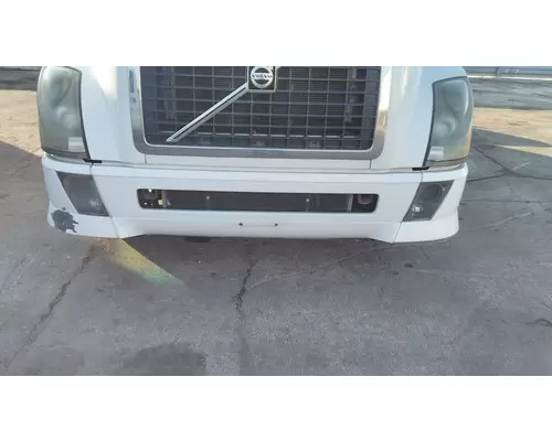 VOLVO VNL BUMPER ASSEMBLY, FRONT