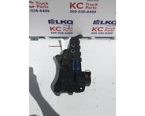 VOLVO VNL BUMPER BRACKET