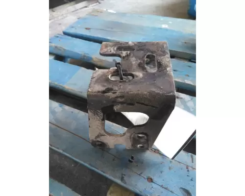 VOLVO VNL BUMPER BRACKET