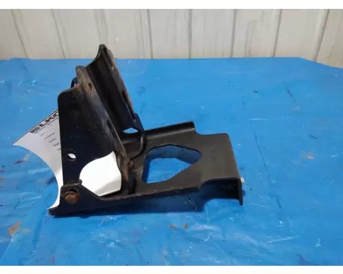 VOLVO VNL BUMPER BRACKET