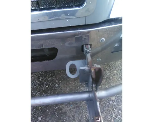 VOLVO VNL BUMPER BRUSH GUARD