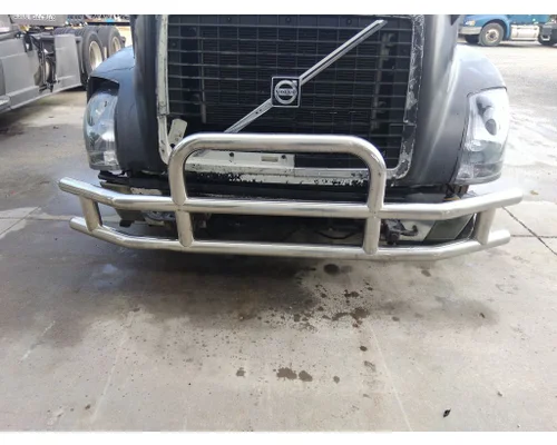 VOLVO VNL BUMPER BRUSH GUARD