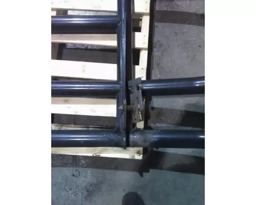 VOLVO VNL BUMPER BRUSH GUARD
