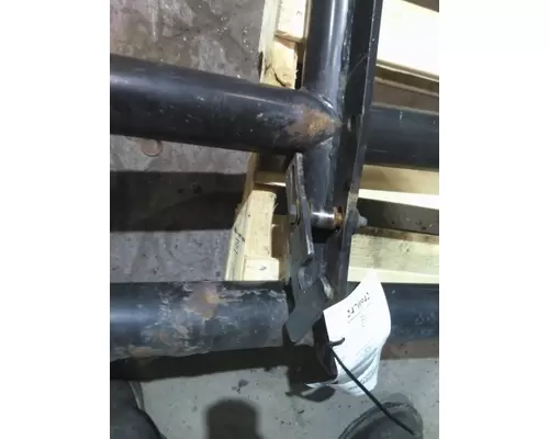 VOLVO VNL BUMPER BRUSH GUARD