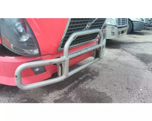 VOLVO VNL BUMPER BRUSH GUARD