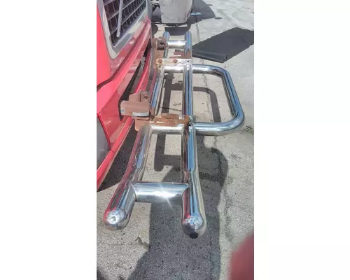 VOLVO VNL BUMPER BRUSH GUARD