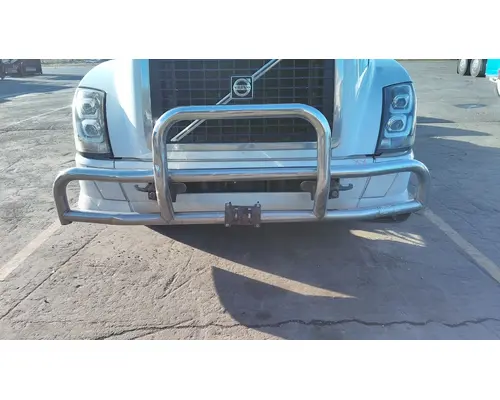 VOLVO VNL BUMPER BRUSH GUARD