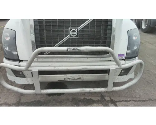 VOLVO VNL BUMPER BRUSH GUARD