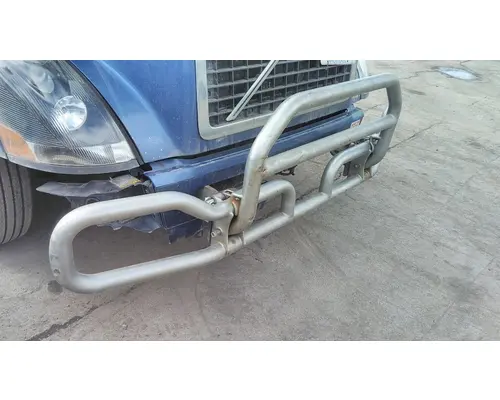 VOLVO VNL BUMPER BRUSH GUARD
