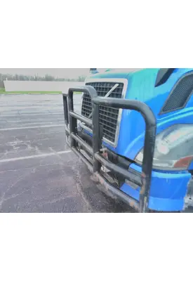 VOLVO VNL BUMPER BRUSH GUARD