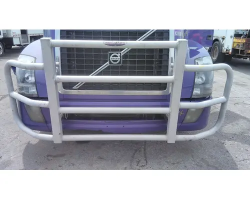 VOLVO VNL BUMPER BRUSH GUARD