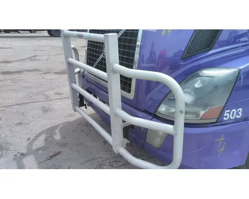 VOLVO VNL BUMPER BRUSH GUARD