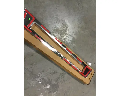 VOLVO VNL BUMPER CENTER