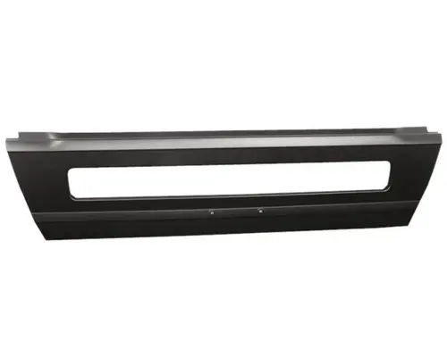 VOLVO VNL BUMPER CENTER