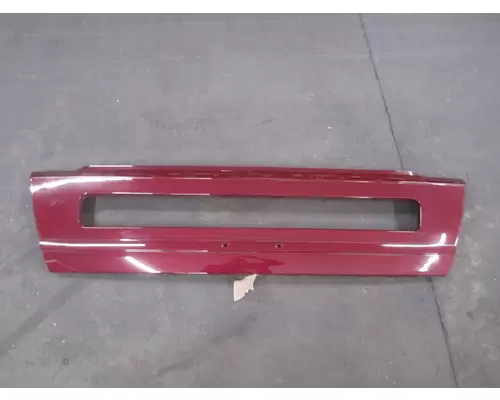 VOLVO VNL BUMPER CENTER