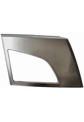 VOLVO VNL BUMPER COMPONENT
