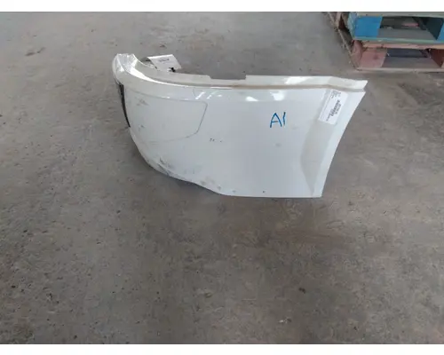 VOLVO VNL BUMPER END