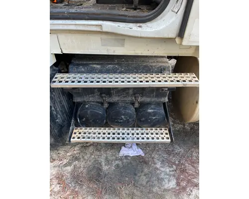 VOLVO VNL Battery Box