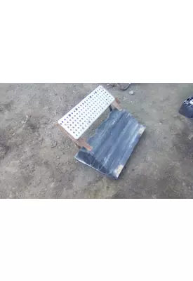 VOLVO VNL Battery Box