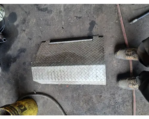 VOLVO VNL Battery Box