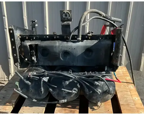 VOLVO VNL Battery Boxes