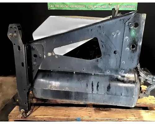 VOLVO VNL Battery Boxes