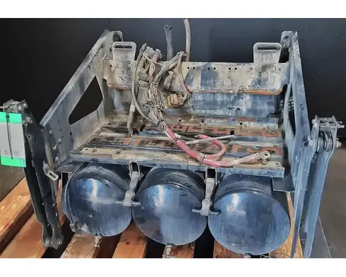 VOLVO VNL Battery Boxes