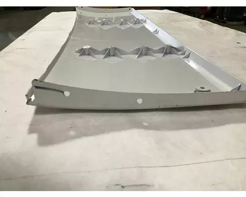 VOLVO VNL Body Parts, Misc.