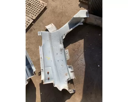 VOLVO VNL Body Parts Misc.