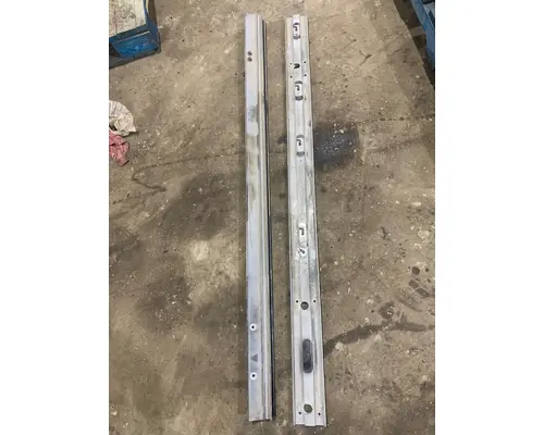 VOLVO VNL Body Parts Misc.