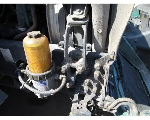 VOLVO VNL Brackets, Misc.