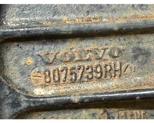 VOLVO VNL Brackets, Misc.