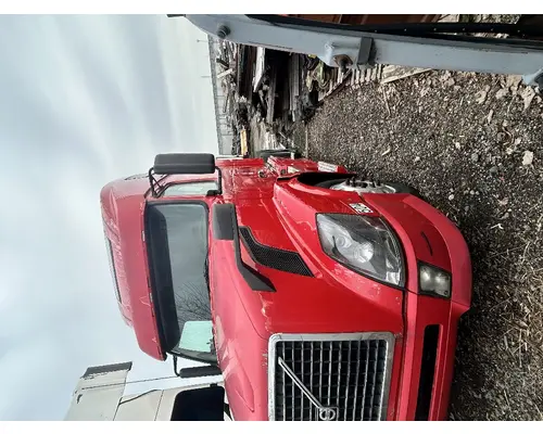 VOLVO VNL Brackets, Misc.