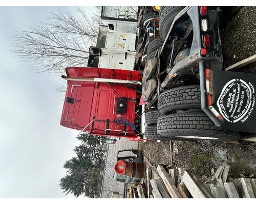 VOLVO VNL Brackets, Misc.