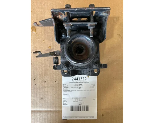 VOLVO VNL Brackets, Misc.