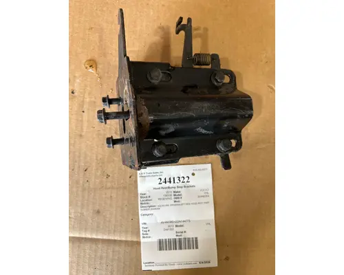VOLVO VNL Brackets, Misc.
