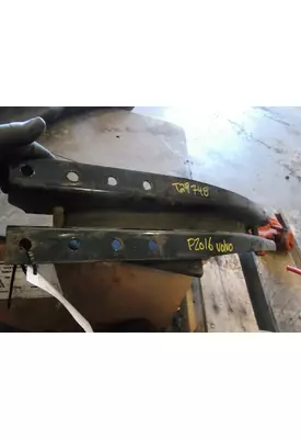 VOLVO VNL Brackets, Misc.