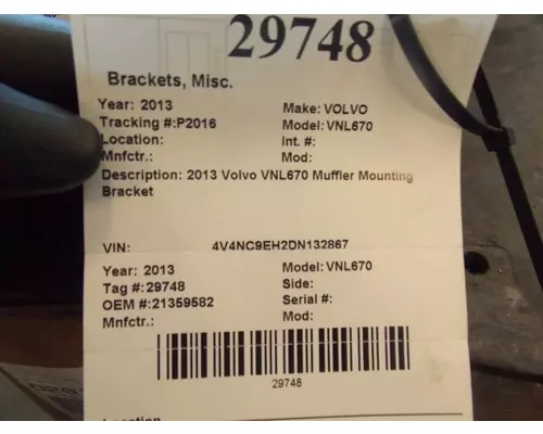 VOLVO VNL Brackets, Misc.