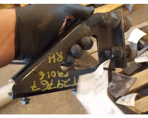 VOLVO VNL Brackets, Misc.