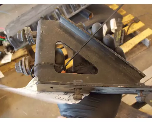 VOLVO VNL Brackets, Misc.