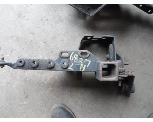 VOLVO VNL Brackets, Misc