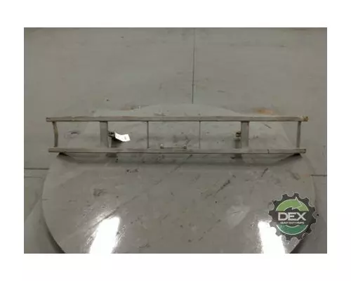 VOLVO VNL Bumper Assembly, Front