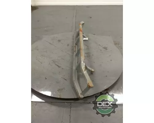 VOLVO VNL Bumper Assembly, Front