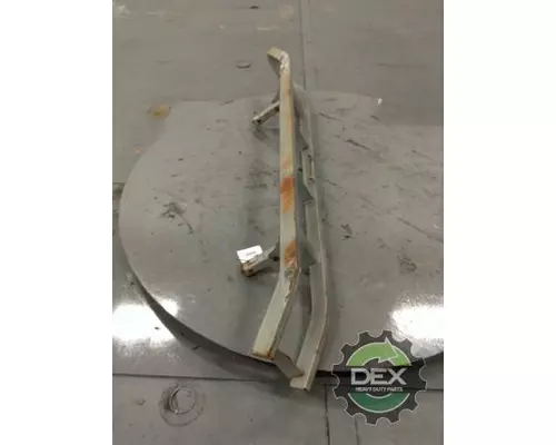 VOLVO VNL Bumper Assembly, Front