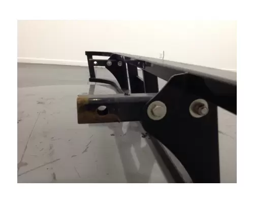 VOLVO VNL Bumper Assembly, Front