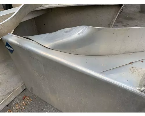 VOLVO VNL Bumper Assembly, Front
