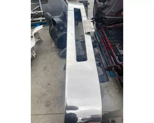 VOLVO VNL Bumper Assembly, Front