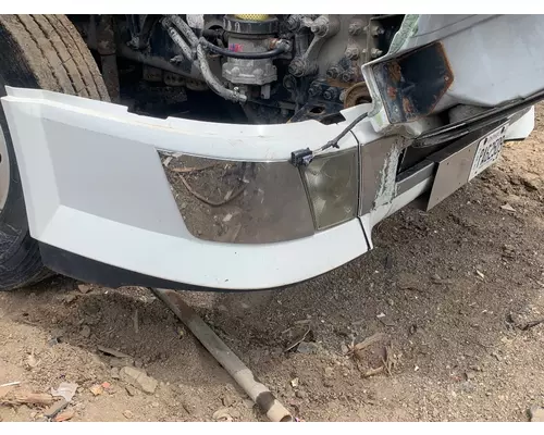 VOLVO VNL Bumper Assembly, Front
