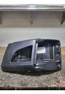 VOLVO VNL Bumper Assembly, Front