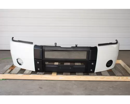 VOLVO VNL Bumper Assembly, Front